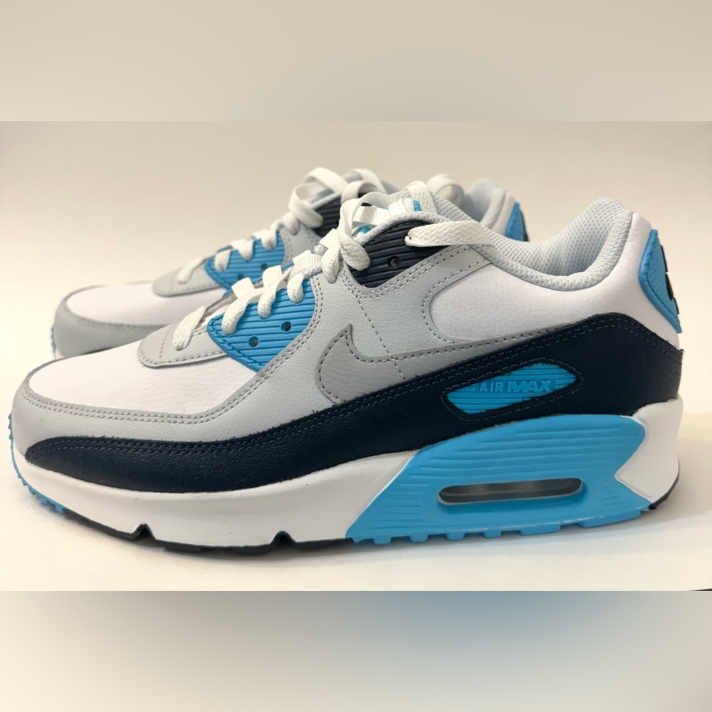 Nike Air Max 90 White Blue Black Sneakers Youth 6Y / Women’s 7.5 New - Picture 3 of 7